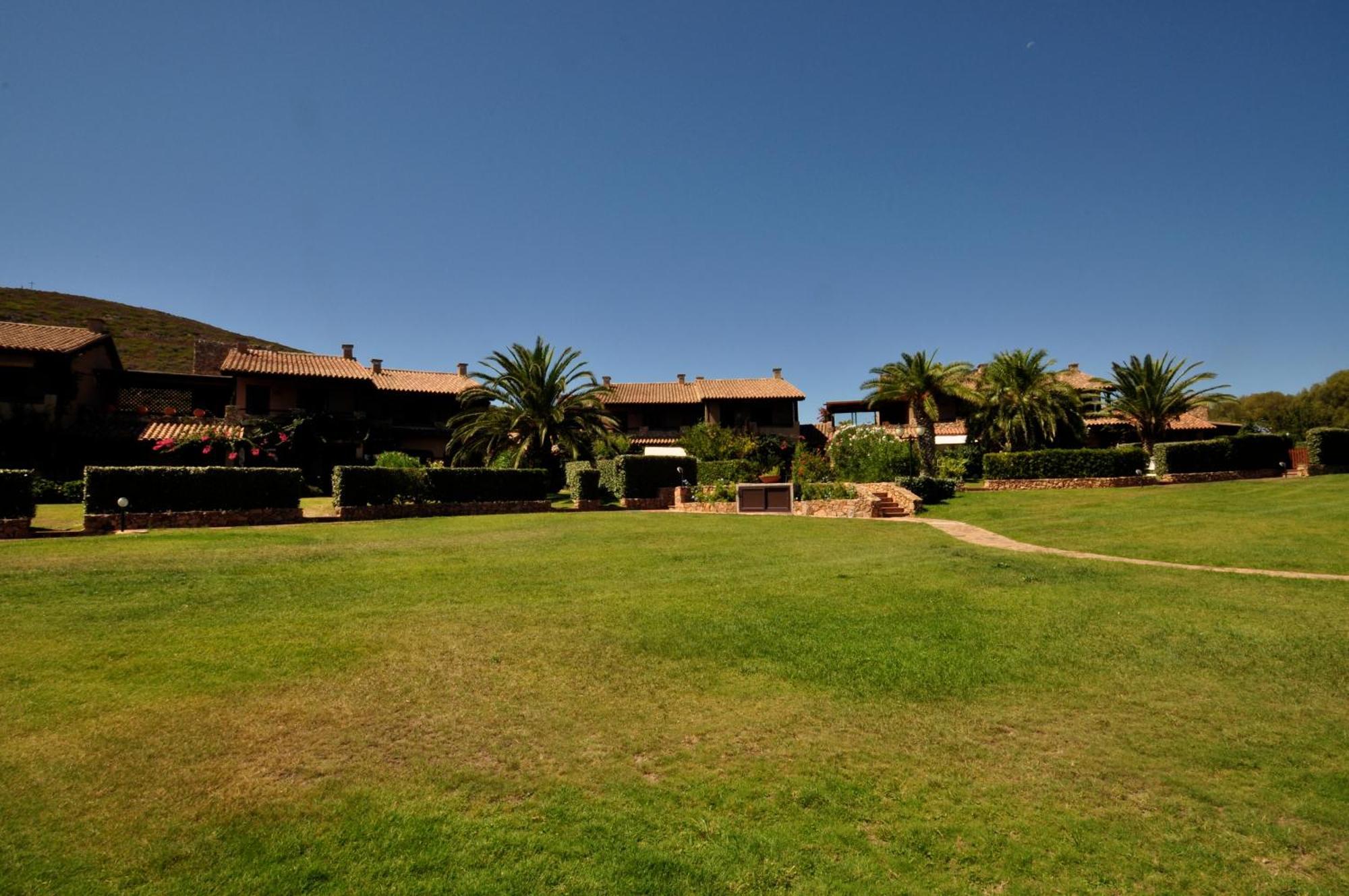 Appartamenti Residence Vela Blu Golfo Aranci Маринела Екстериор снимка
