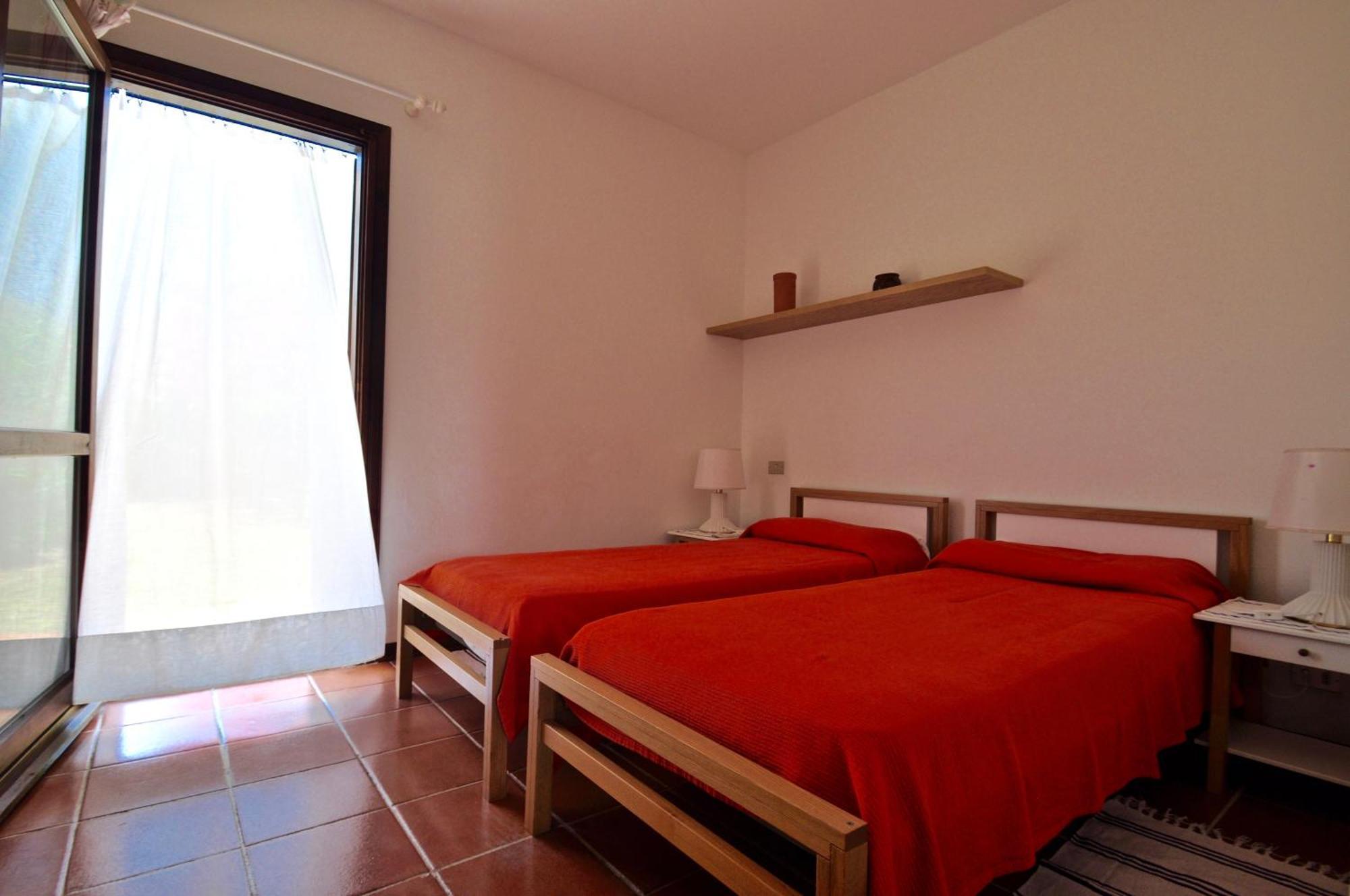 Appartamenti Residence Vela Blu Golfo Aranci Маринела Стая снимка