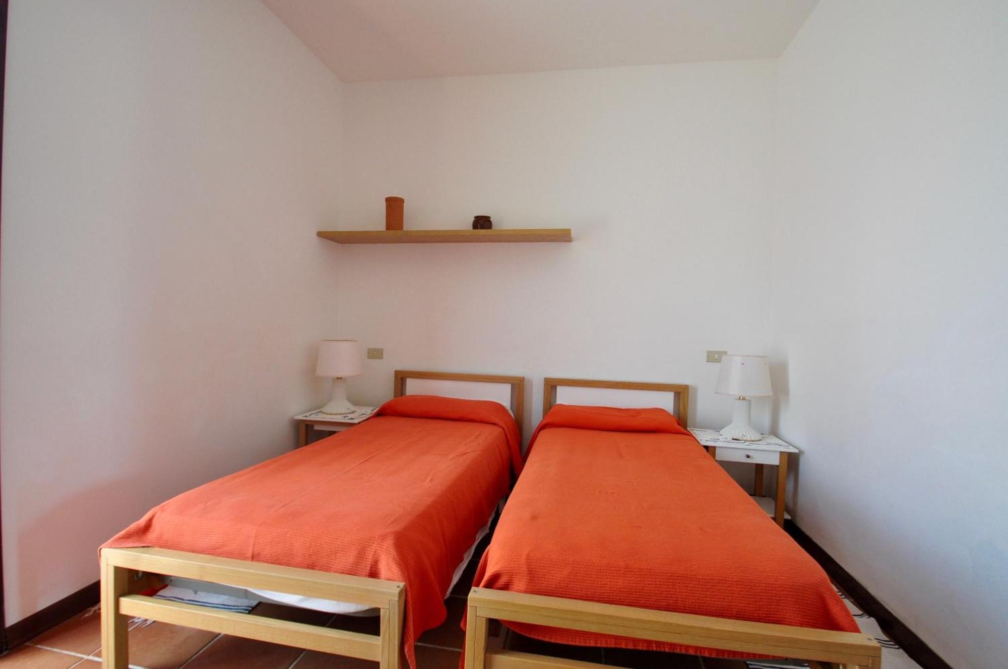 Appartamenti Residence Vela Blu Golfo Aranci Маринела Стая снимка