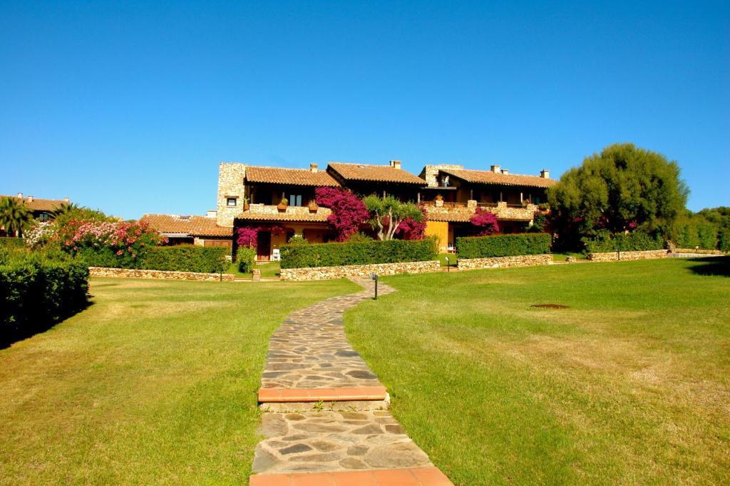 Appartamenti Residence Vela Blu Golfo Aranci Маринела Екстериор снимка