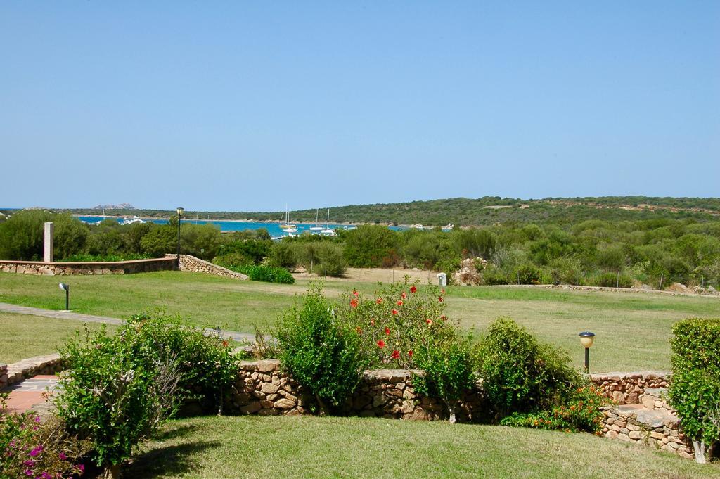 Appartamenti Residence Vela Blu Golfo Aranci Маринела Екстериор снимка