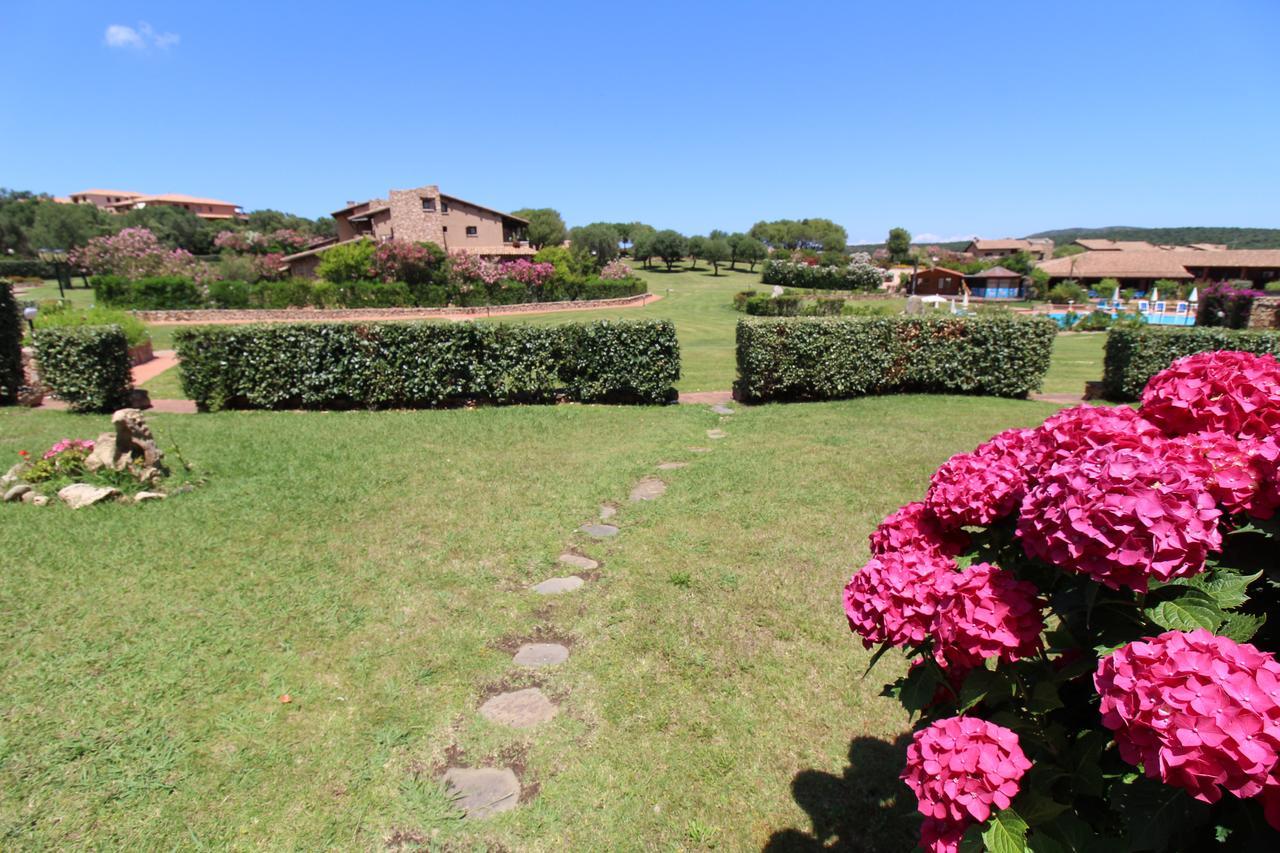 Appartamenti Residence Vela Blu Golfo Aranci Маринела Екстериор снимка