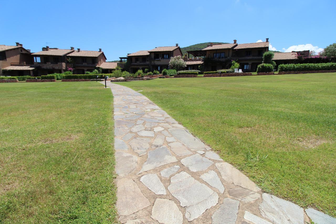 Appartamenti Residence Vela Blu Golfo Aranci Маринела Екстериор снимка