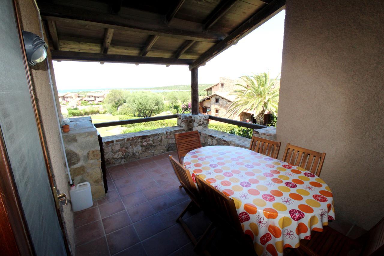 Appartamenti Residence Vela Blu Golfo Aranci Маринела Стая снимка